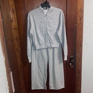 Gildan Light Gray Hoodie and Sweatpants Set